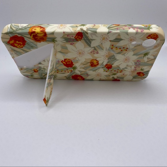 Iphone 11 12 XR 7 8 SE 2020 XS Flowers Kickback Stand Case - Picture 8 of 8